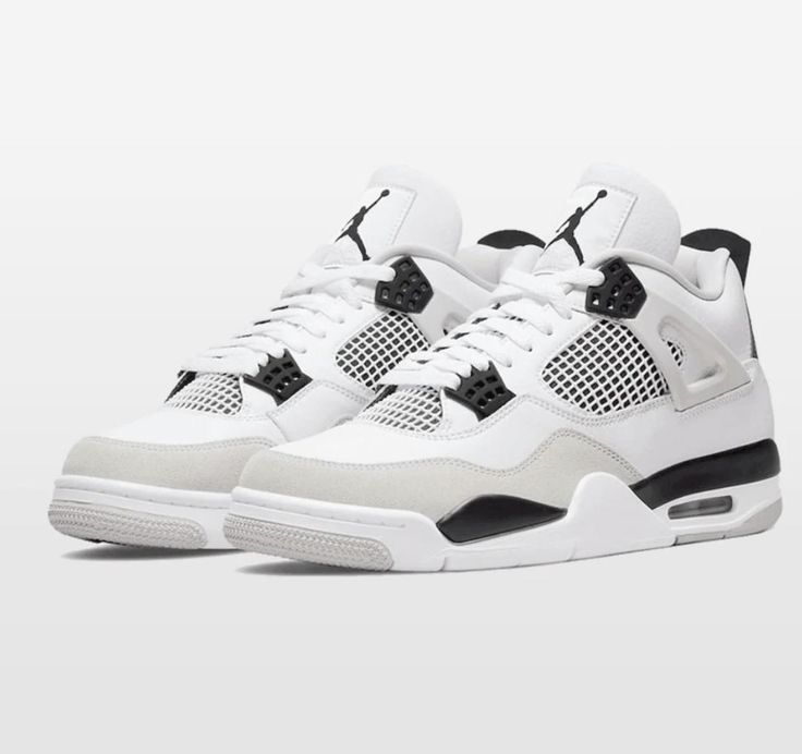 Jordan 4 Retro "Military Black"