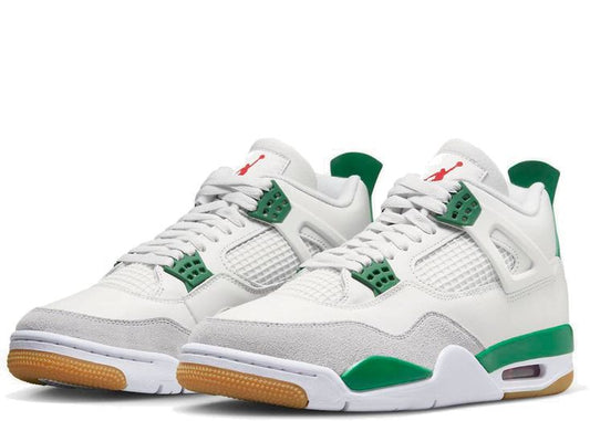 Nike Air Jordan 4 Retro "Pine Green"